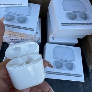 Wireless 3rd generation charging Earbuds Case